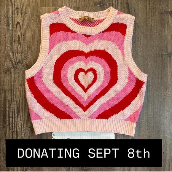 Colorful Heart Pattern Knit Vest - Picture 1 of 2